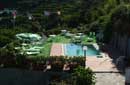 Swimming pool and jacuzzi!!